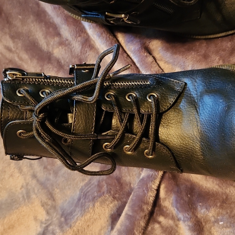 Torrid Side Zip Block Heel Ankle Boot Size 9 - image 7